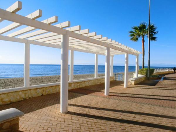 フエンヒロラCosy Flat Near The Beach & Town Centreアパートメント エクステリア 写真